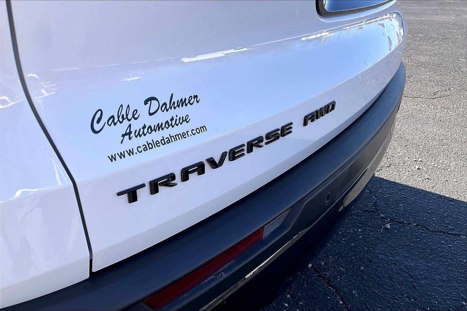 2024 Chevrolet Traverse LT