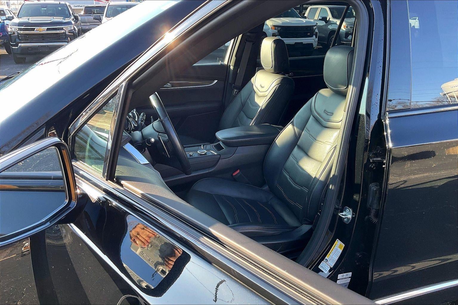 2024 Cadillac XT6 Sport