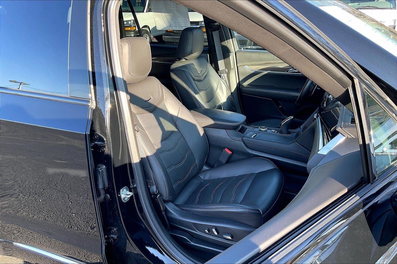 2024 Cadillac XT6 Sport