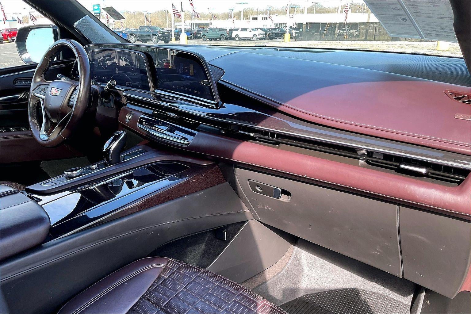 2022 Cadillac Escalade ESV Sport Platinum