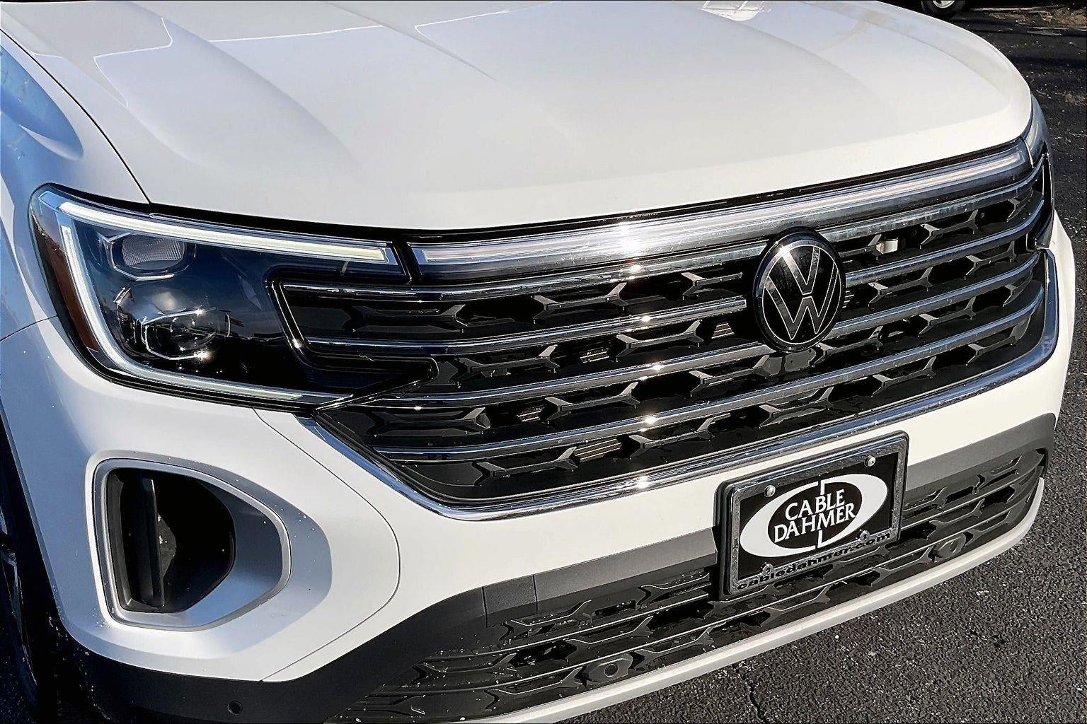 2024 Volkswagen Atlas 2.0T SE w/Technology