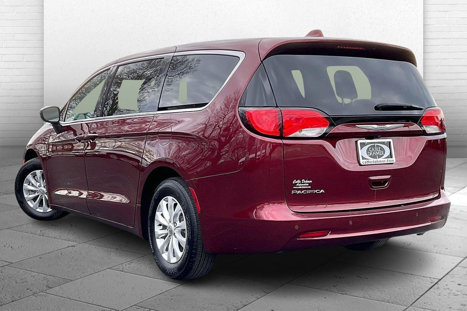 2017 Chrysler Pacifica Touring