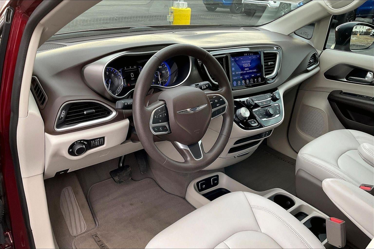 2017 Chrysler Pacifica Touring