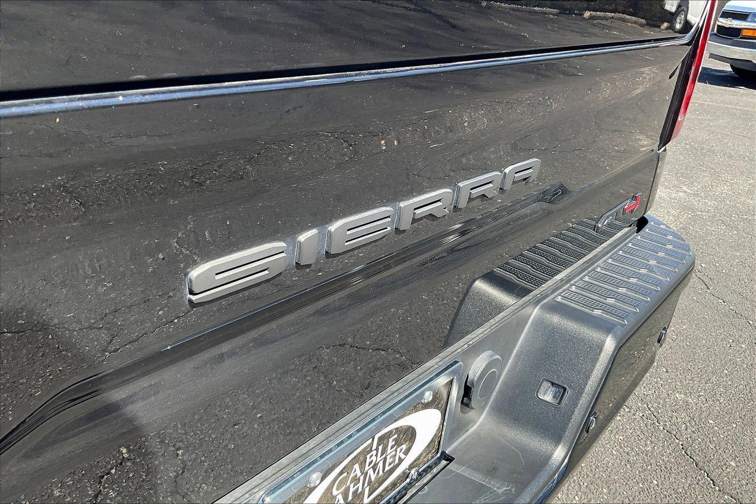 2021 GMC Sierra 1500 AT4