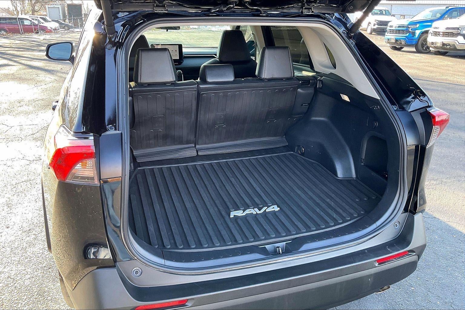 2024 Toyota RAV4 Hybrid XLE Premium