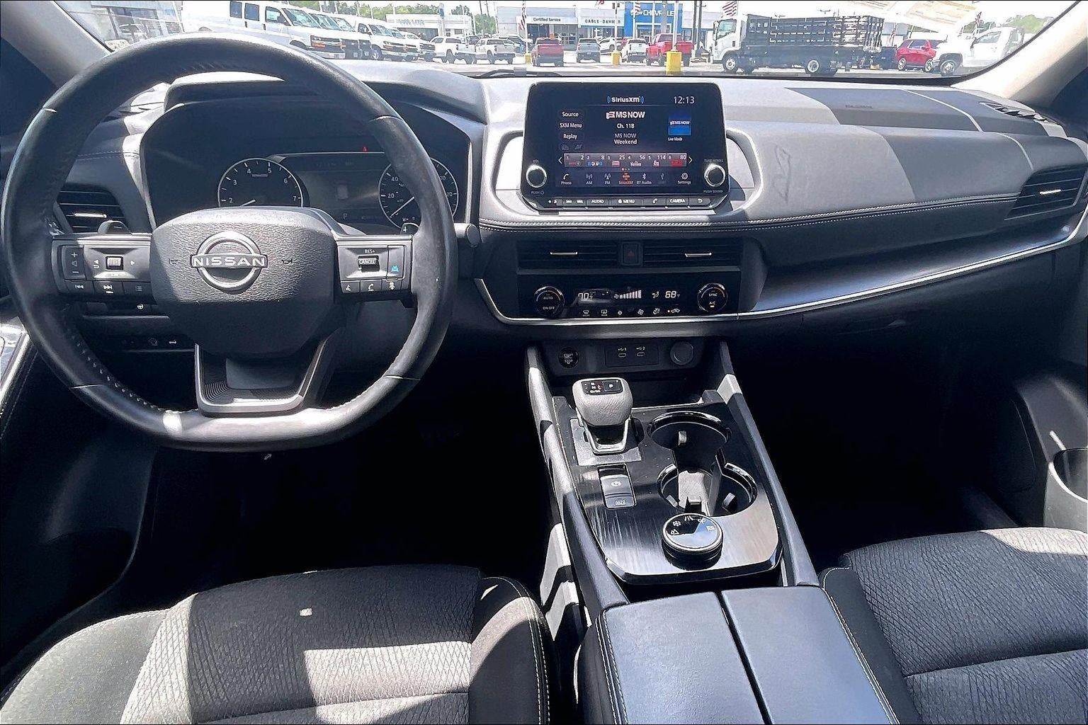 2025 Nissan Rogue SV