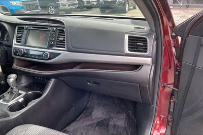 2017 Toyota Highlander LE