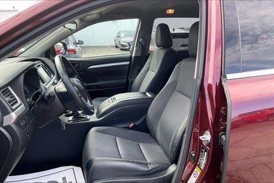 2017 Toyota Highlander LE