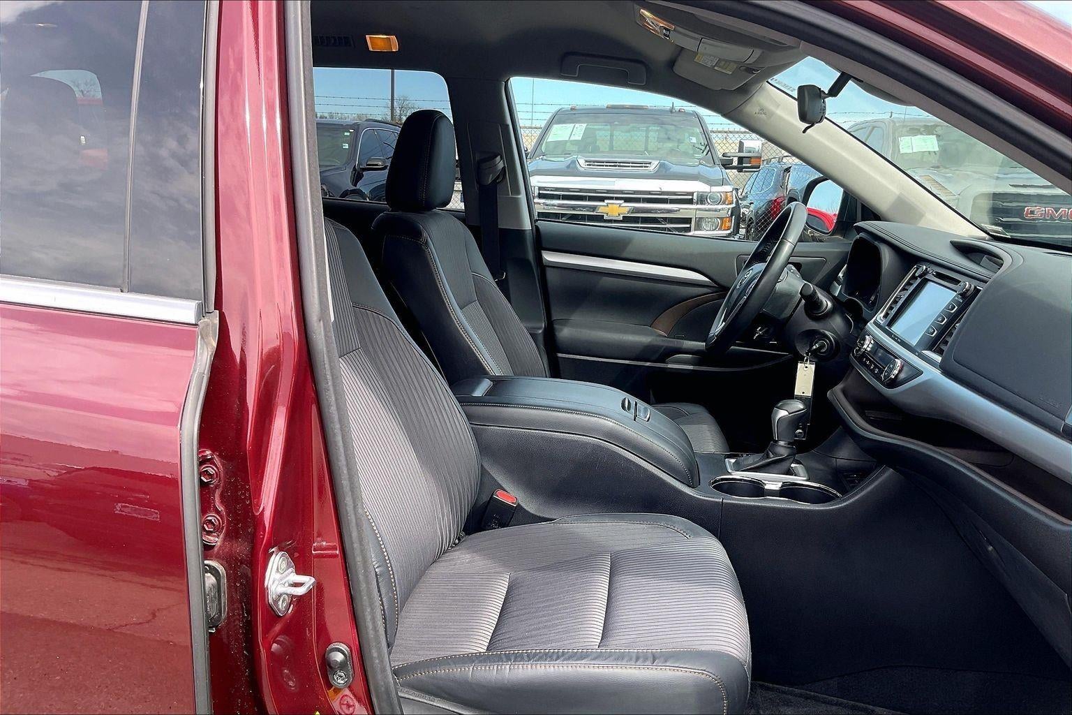 2017 Toyota Highlander LE