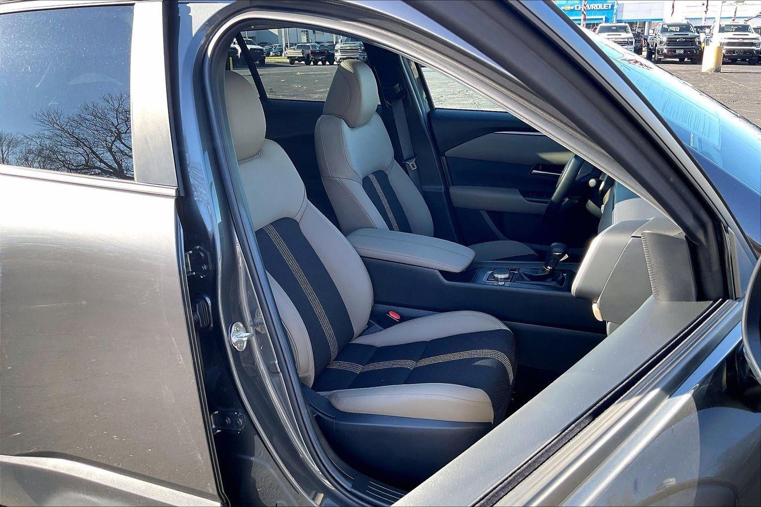 2025 Mazda Mazda CX-50 2.5 S Premium Package