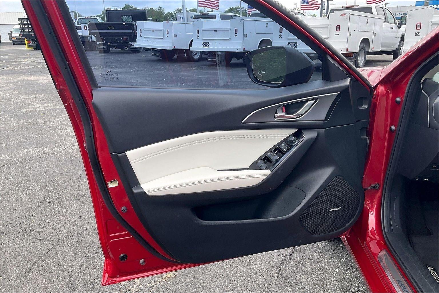 2017 Mazda Mazda3 4-Door Grand Touring