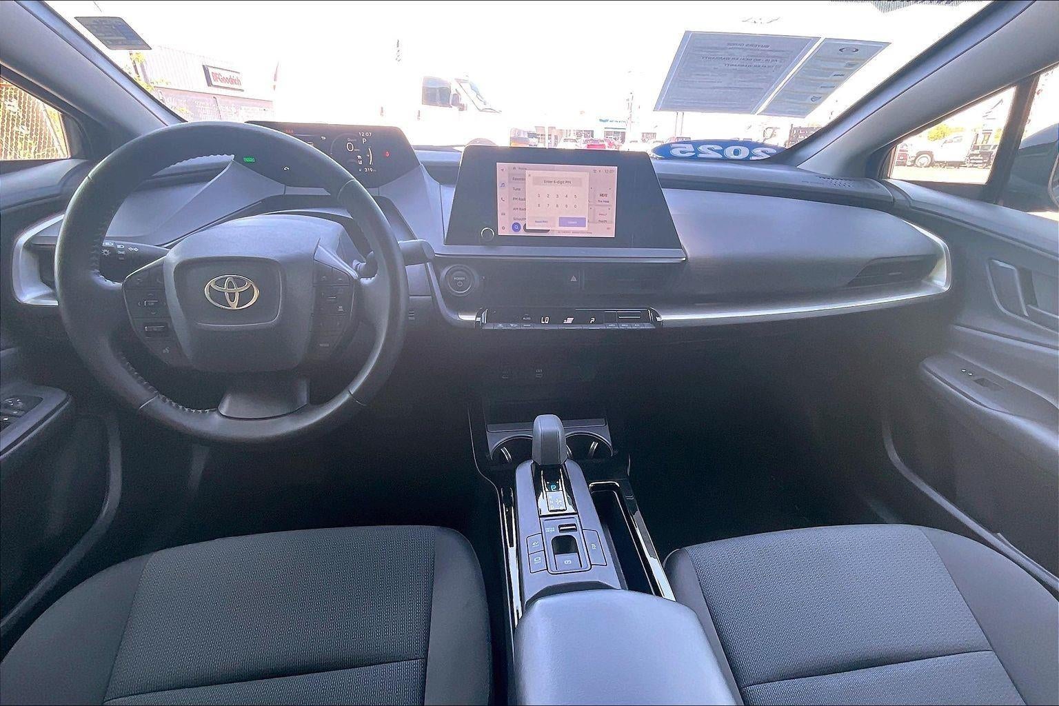 2025 Toyota Prius LE