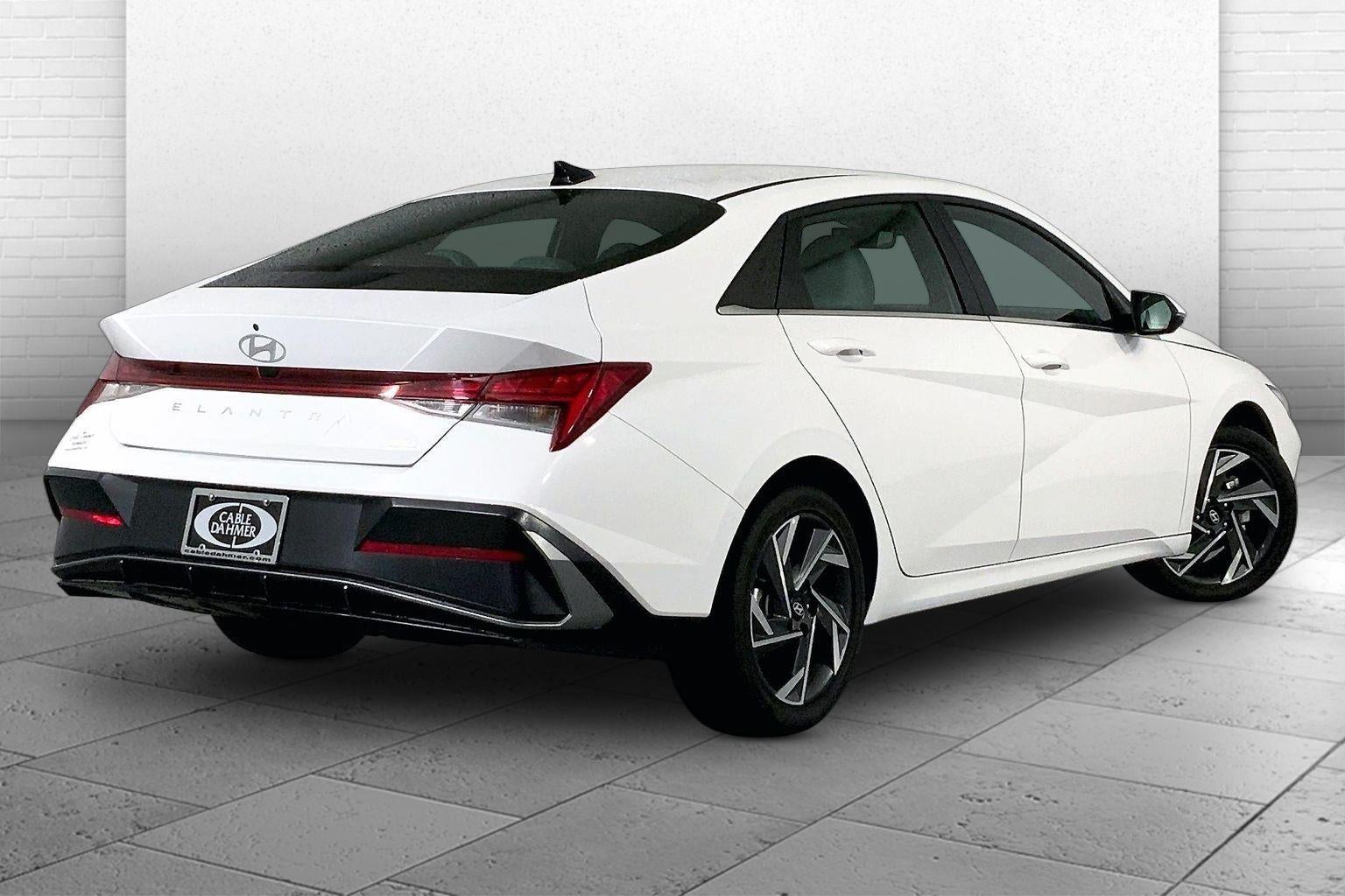 2025 Hyundai Elantra Hybrid Limited