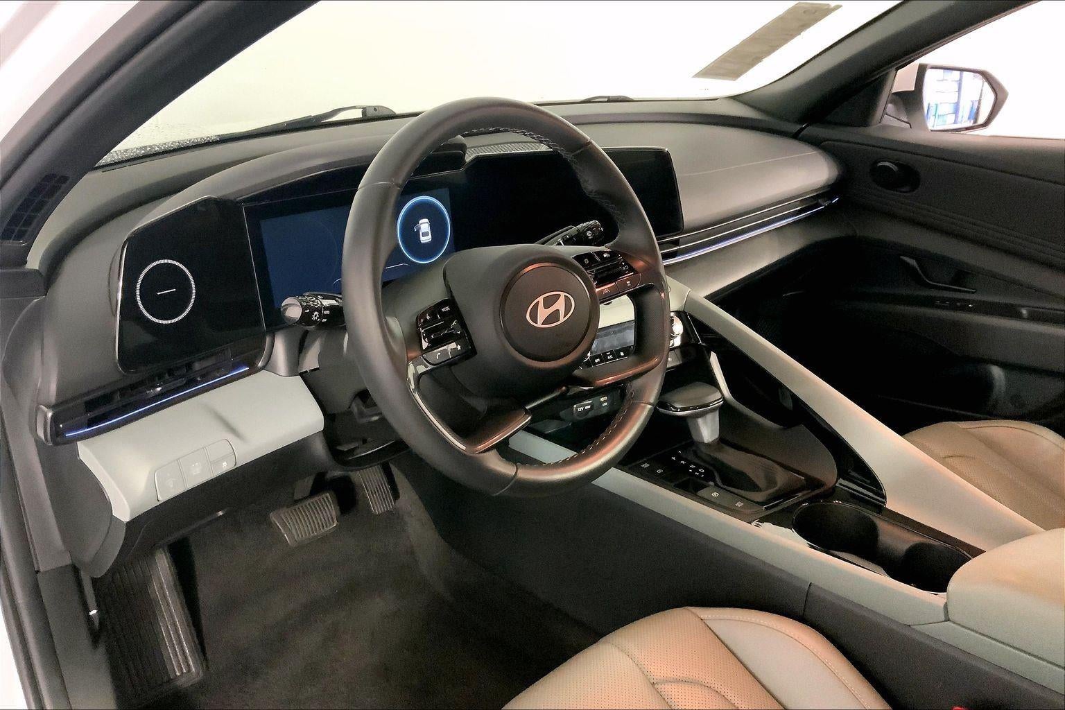 2025 Hyundai Elantra Hybrid Limited