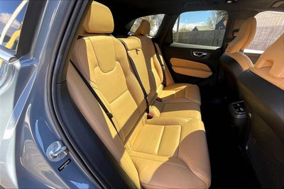 2022 Volvo XC60 Inscription