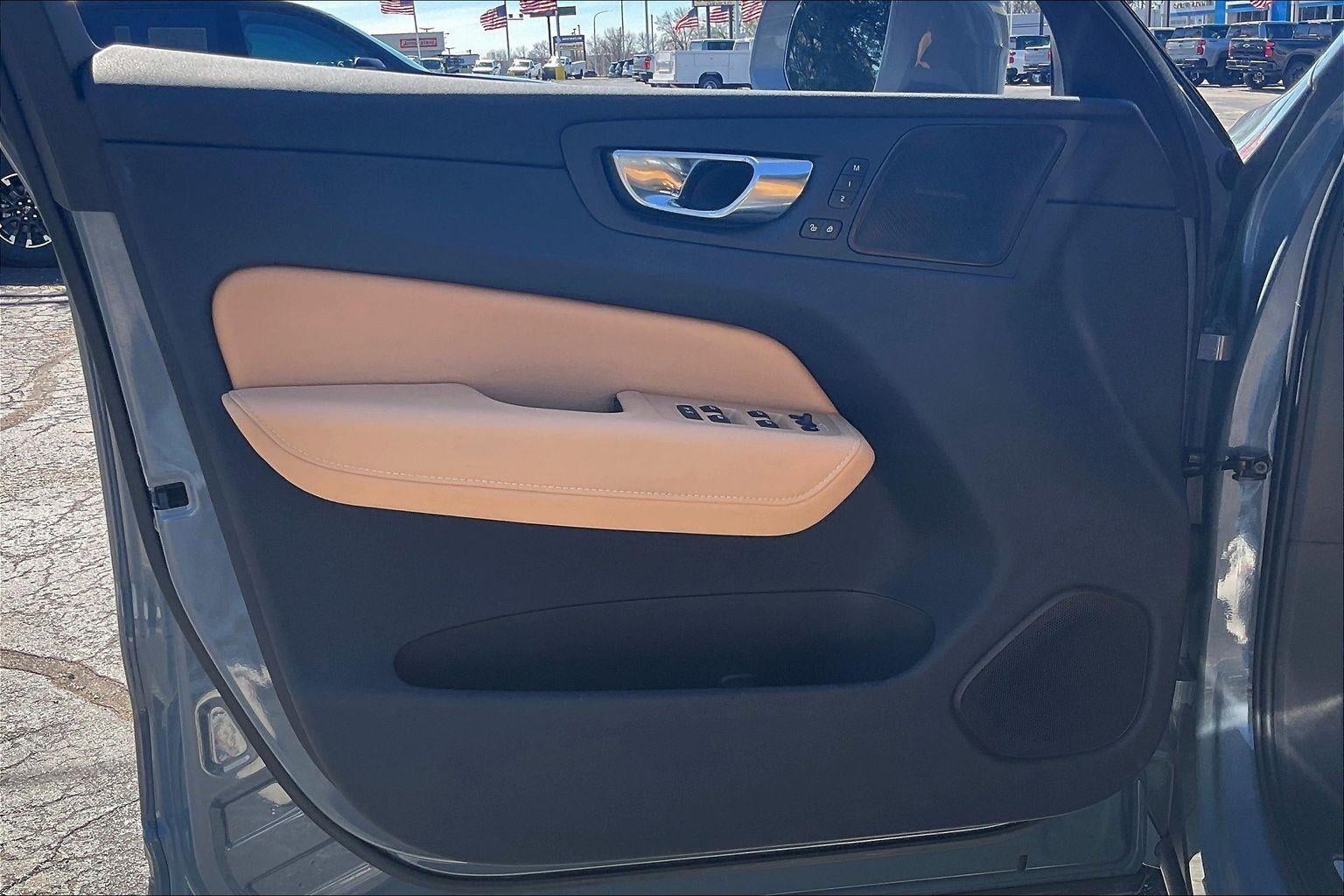 2022 Volvo XC60 Inscription