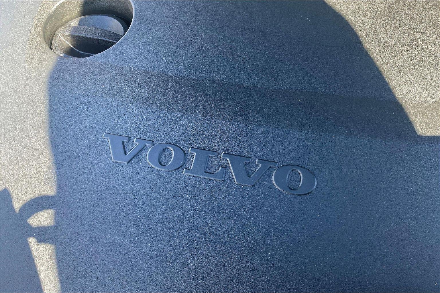 2022 Volvo XC60 Inscription