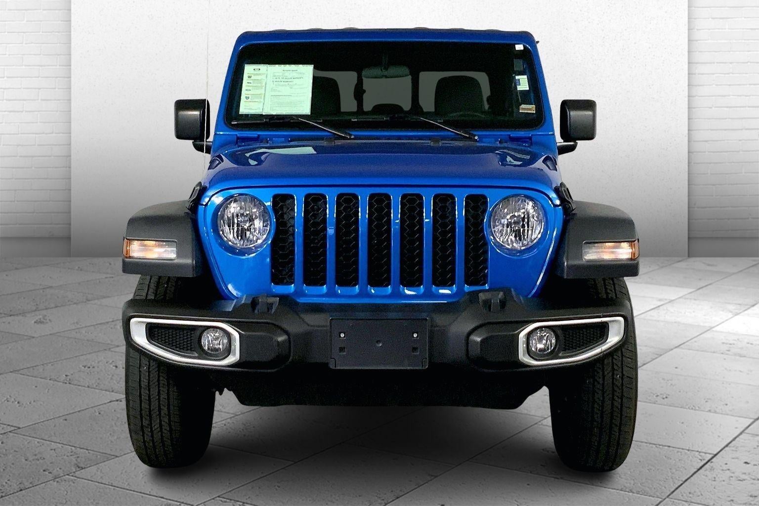 2023 Jeep Gladiator Sport