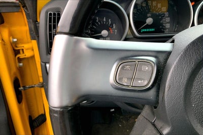 2004 Chevrolet SSR LS