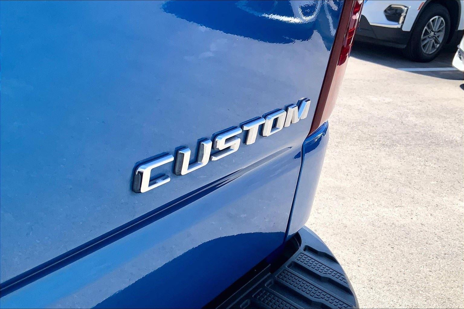 2023 Chevrolet Silverado 1500 Custom