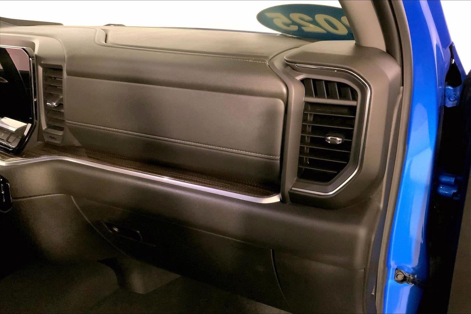 2025 Chevrolet Silverado 1500 LT (2FL)