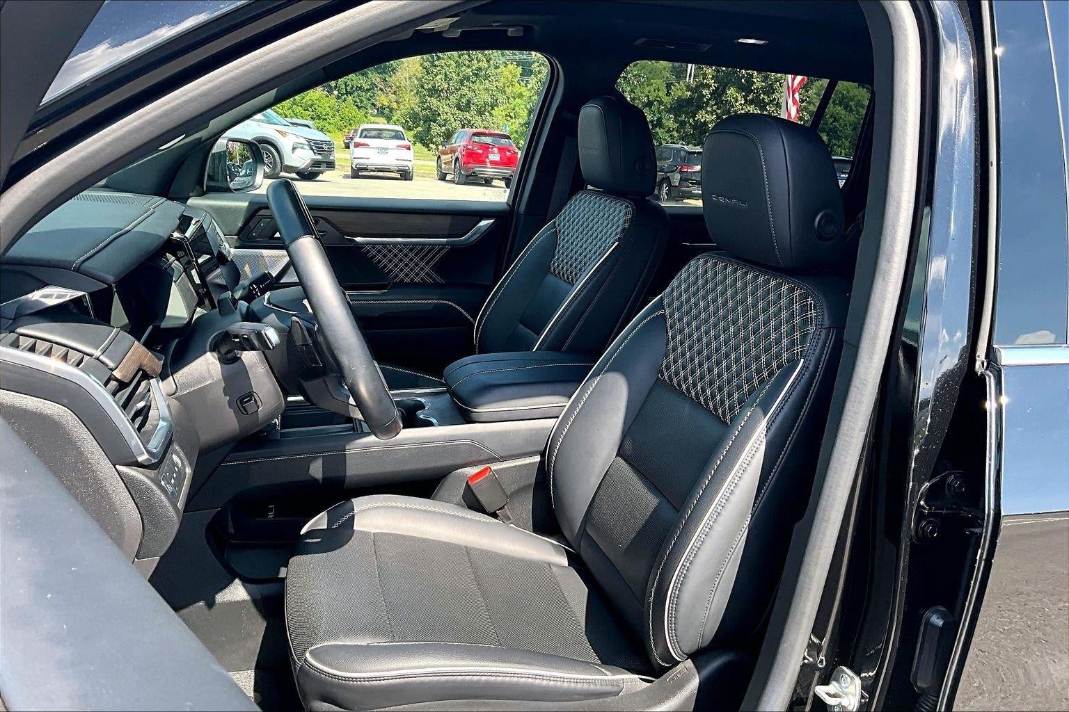 2024 GMC Acadia Denali