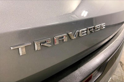 2024 Chevrolet Traverse LT