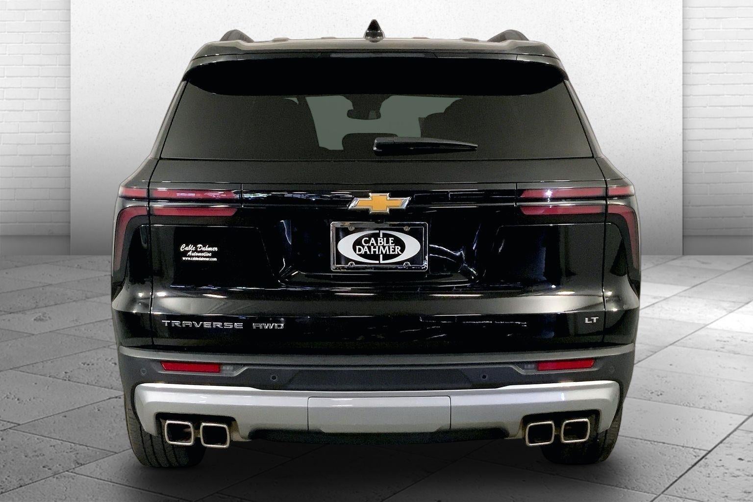 2024 Chevrolet Traverse LT