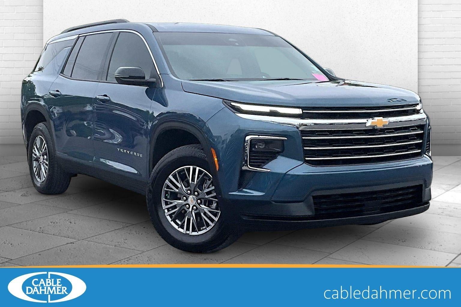 2025 Chevrolet Traverse LT