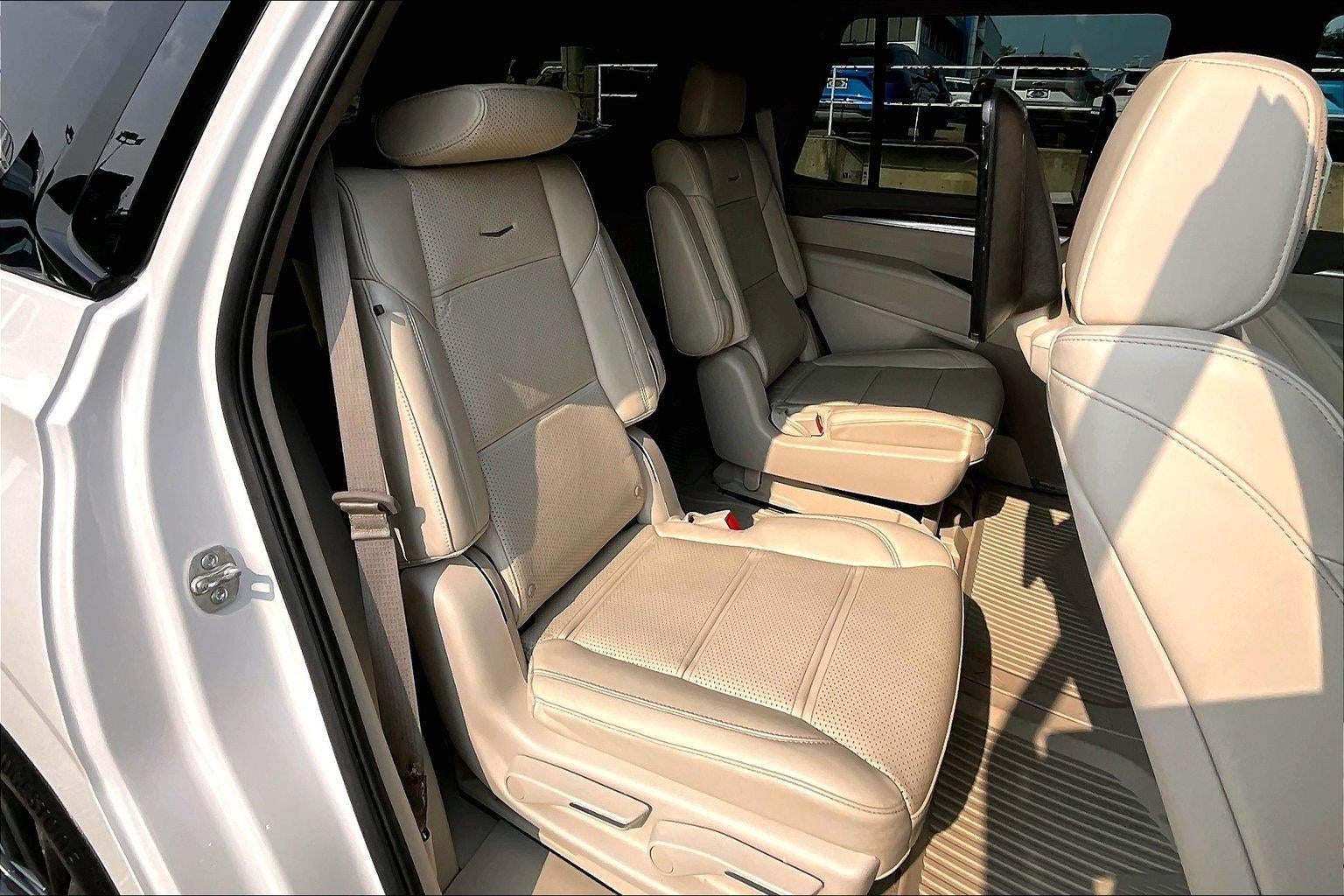2025 Cadillac Escalade Sport Platinum