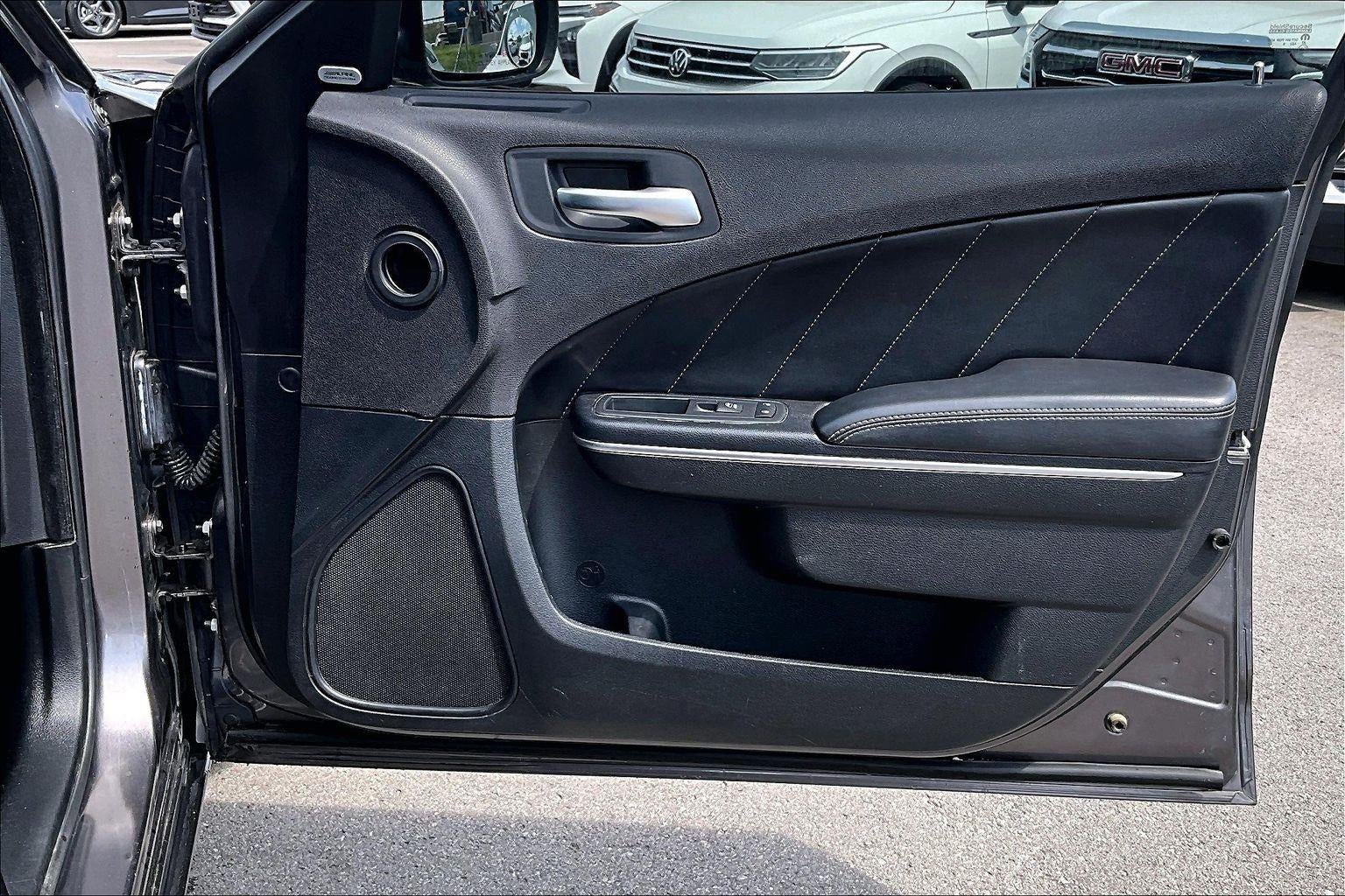 2015 Dodge Charger SXT