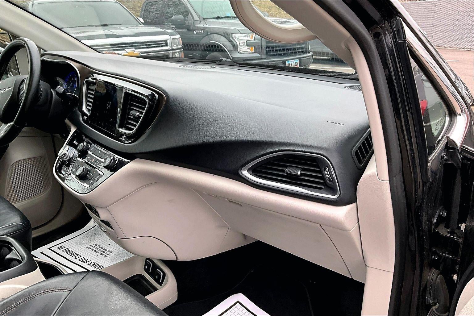 2018 Chrysler Pacifica Touring L Plus
