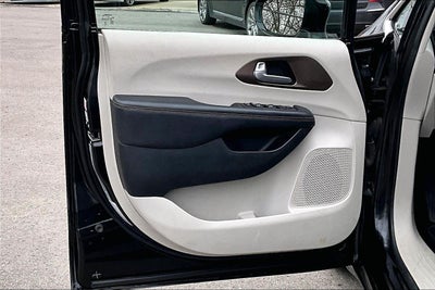 2018 Chrysler Pacifica Touring L Plus