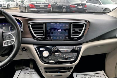 2018 Chrysler Pacifica Touring L Plus