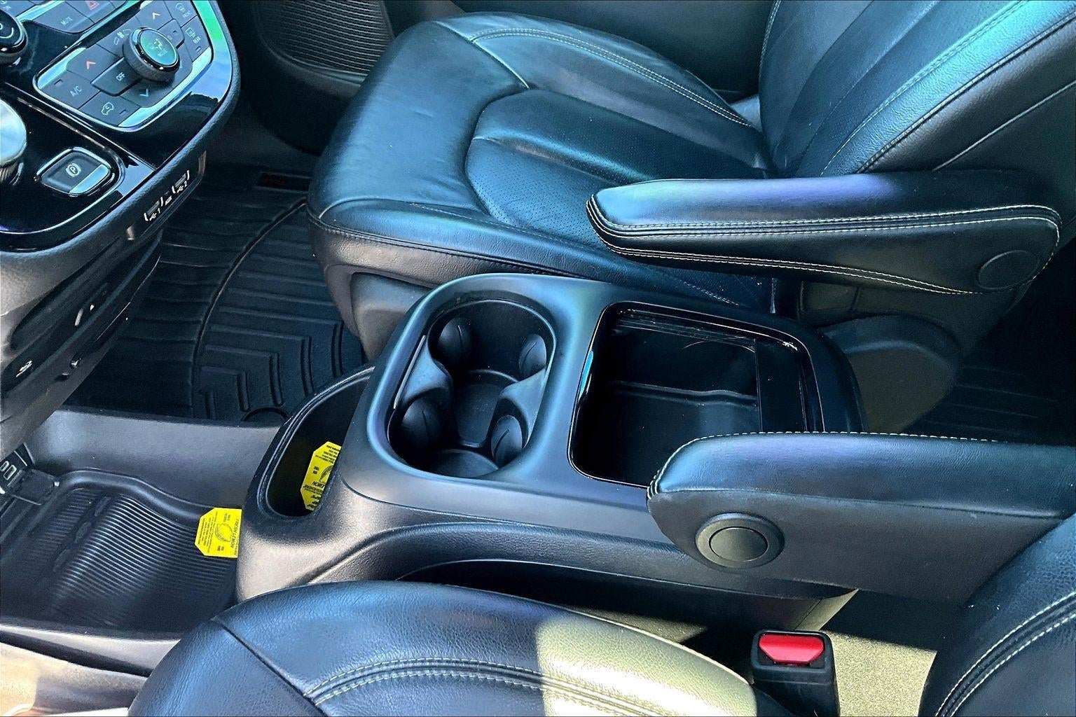 2021 Chrysler Pacifica Hybrid Touring L