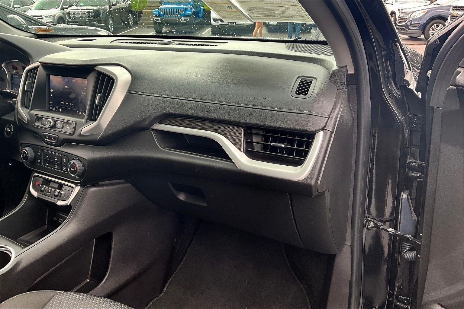 2024 GMC Terrain SLE