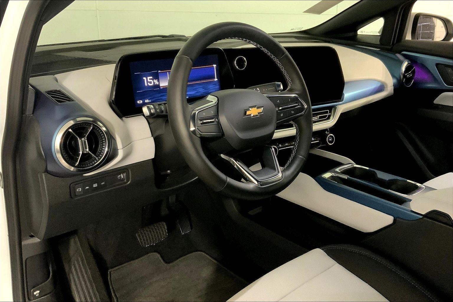 2025 Chevrolet Equinox EV LT