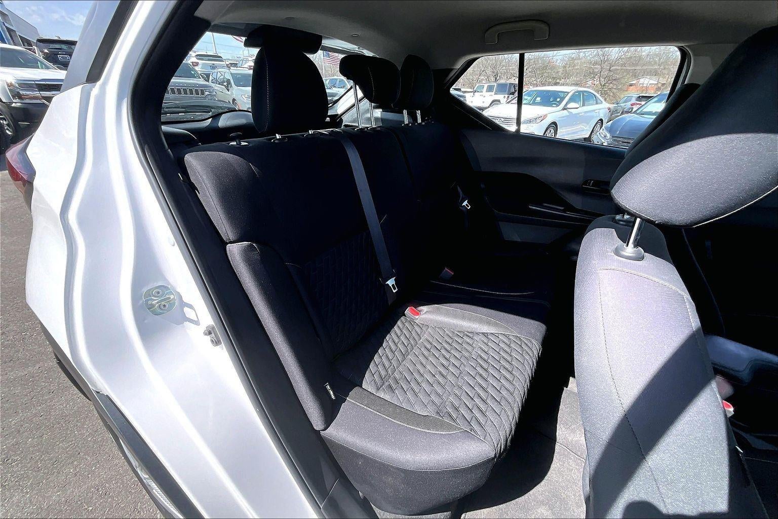 2022 Nissan Kicks S