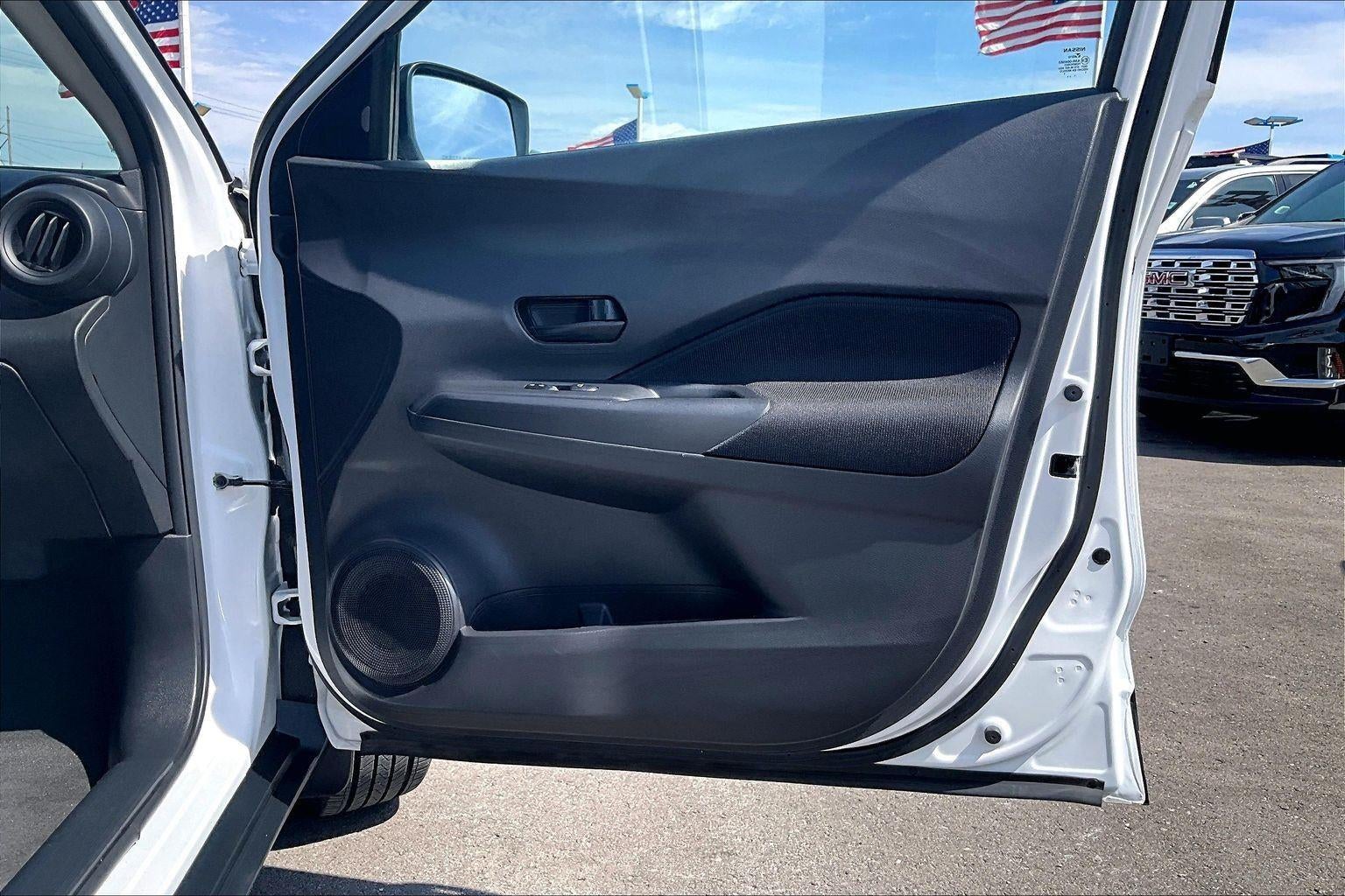 2022 Nissan Kicks S