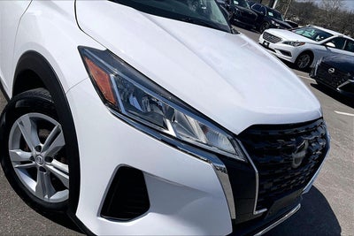 2022 Nissan Kicks S