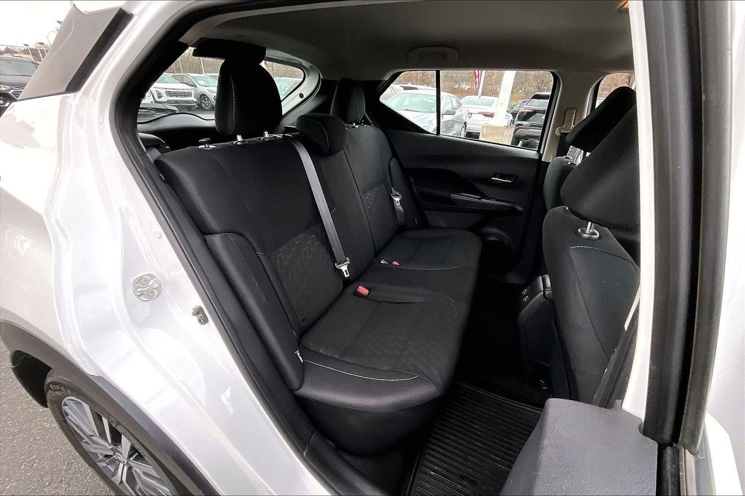 2023 Nissan Kicks SV