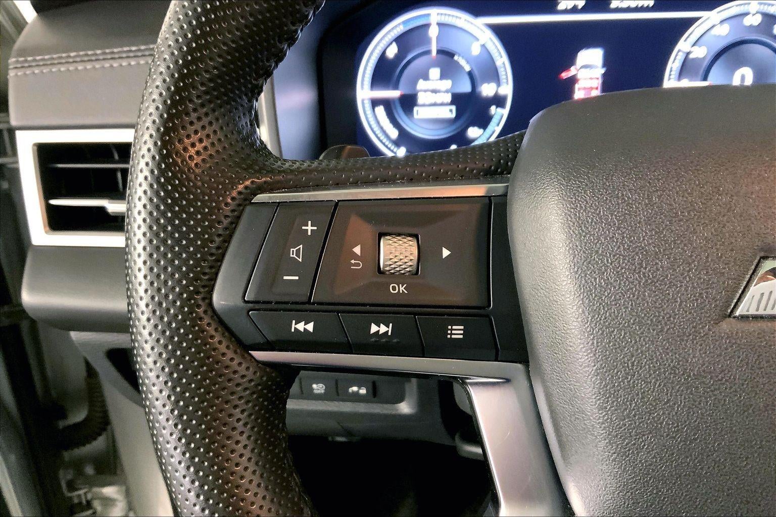 2024 Mitsubishi Outlander Plug-In Hybrid SE