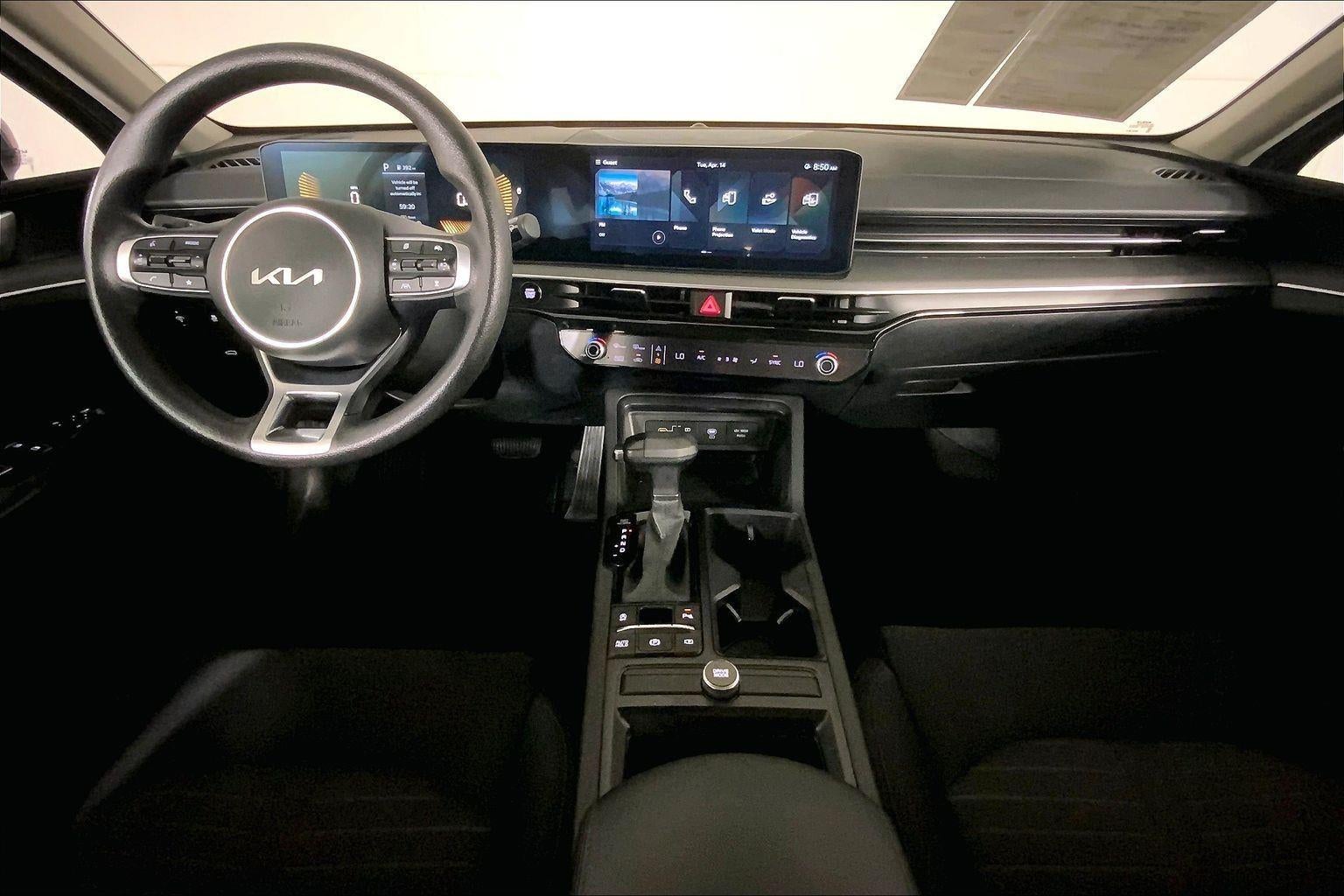 2025 Kia K5 LXS