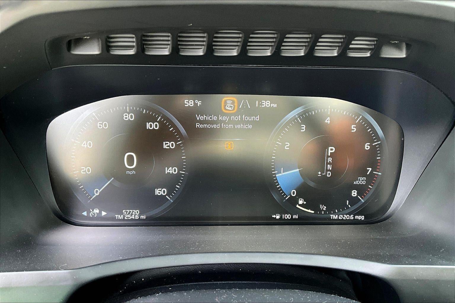 2021 Volvo XC90 Momentum