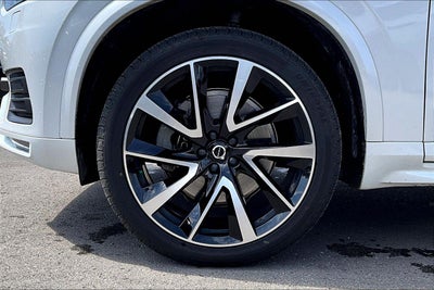 2021 Volvo XC90 Momentum