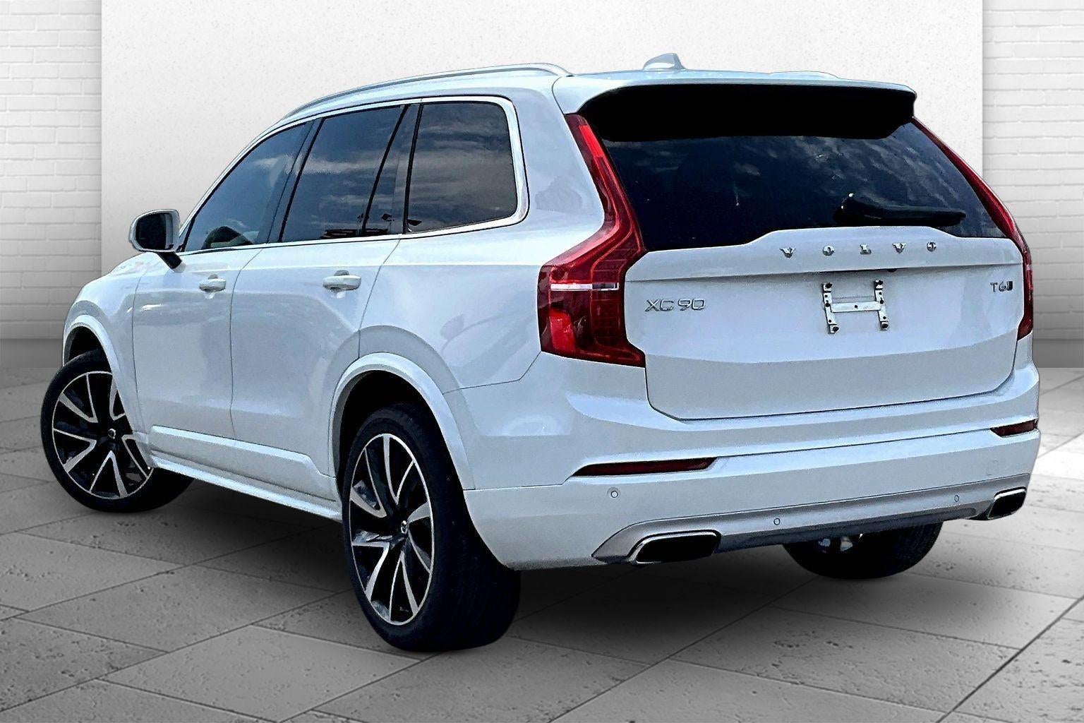 2021 Volvo XC90 Momentum