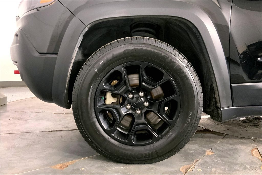 2022 Jeep Cherokee Trailhawk