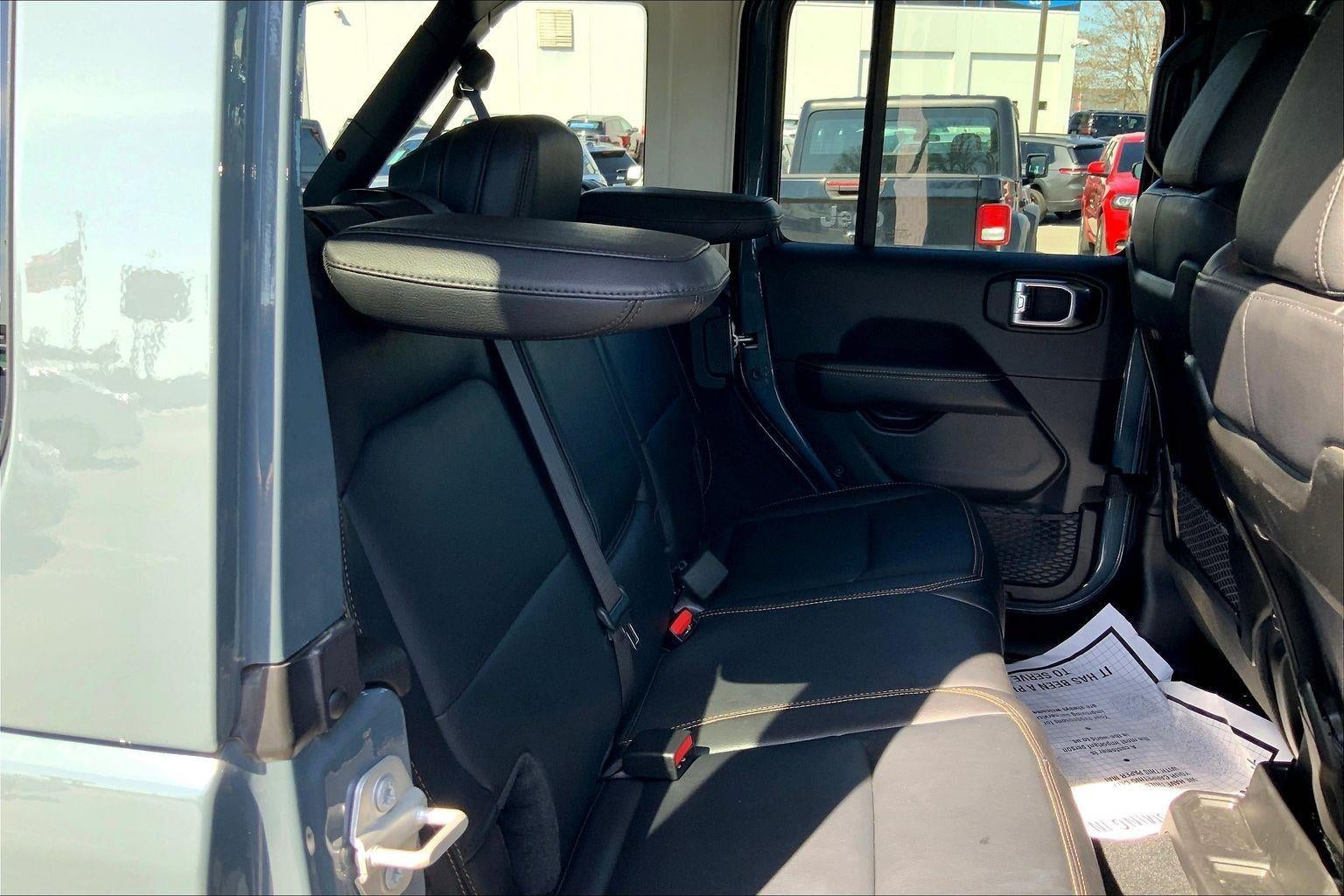 2024 Jeep Wrangler 4-Door Sahara 4x4