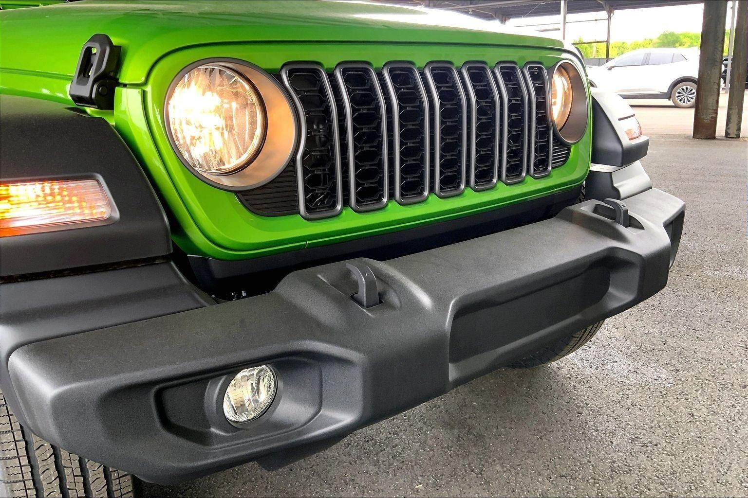 2026 Jeep Wrangler 4-Door Sport RHD 4x4