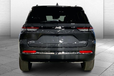 2025 Jeep Grand Cherokee GRAND CHEROKEE LAREDO X 4X4